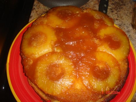 Moonshine Cake Recipe, Moonshine Cake, Pineapple Moonshine, Pineapple Upside Cake, Boozy Cakes, Ole Smoky Moonshine, Brown Sugar Cakes, Moonshine Recipes, Kitchen Confidential