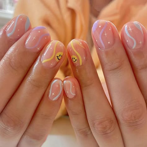 Theme Nails, Nail Red, August Nails, Cute Short Nails, Nails Yellow, Press On Nails Short, Cute Simple Nails, Tier 1, Cute Summer Nails