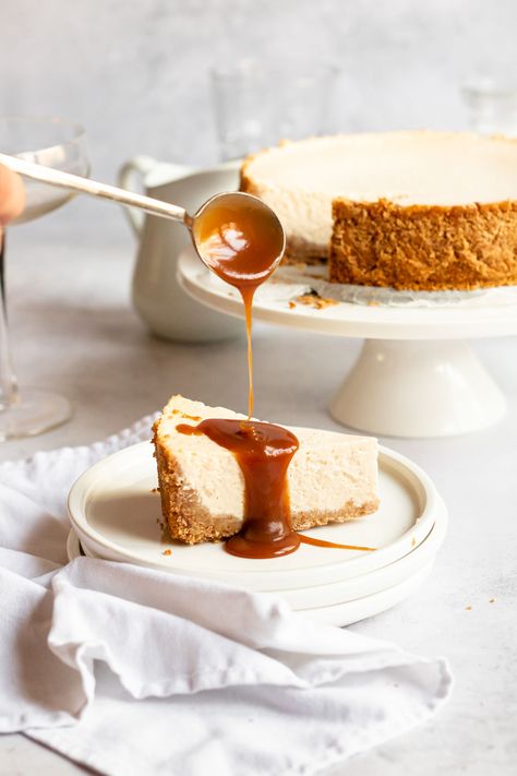 Vanilla Caramel Cake, Cheesecake No Water Bath, Campaign Moodboard, Cheesecake Photography, Cheesecake Photos, Slice Of Cheesecake, Cheesecake Caramel, Cheese Desserts, Triple Chocolate Cheesecake