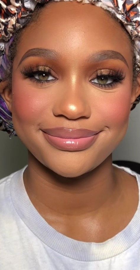 Makeup In Brown Skin, Makeup Brown Skin, Makeup Brown, Bombshell Makeup, Makeup Ideas Eyeliner, Brown Girls Makeup, No Makeup Makeup, Makeup For Black Skin, Brown Skin Makeup