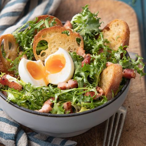 SALADE LYONNAISE — French Cooking Academy Lyonaisse Salad, Salad Lyonnaise, Medium Boiled Eggs, Med Diet, Classic Salad, Lettuce Leaves, Smoked Pork, French Cooking, Boiled Eggs