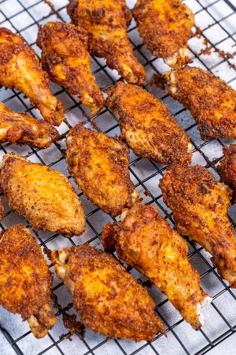 Wings With Baking Powder, Baking Powder Chicken Wings, Oven Chicken Wings, Baked Chicken Wings Oven, Crispy Baked Chicken Wings, Wings In The Oven, Crispy Oven Baked Chicken, Chicken Shawarma Recipe, Crockpot Chicken Breast