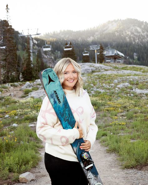 In honor of snow falling in the mountains today we are all counting the days till the ski resorts open. Especially @aspen_tree_247 Brighton High School senior pictures #utahseniorphotographer #altaskiresort #utahseniorportraits #utahsenior #slcphotographer Skiing Senior Pictures, Ski Senior Pictures, Alta Ski, Angle Photography, School Senior Pictures, Aspen Tree, Snow Falling, High School Senior Pictures, Senior Picture Ideas