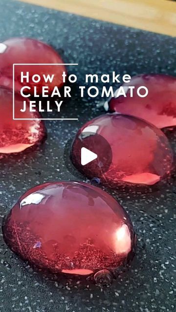 Molecular Gastronomy Plating, Tomato Jelly, Molecular Food, Fancy Food Presentation, Molecular Gastronomy Recipes, Gourmet Food Plating, Caviar Recipes, Homemade Jelly, Cooking Lover