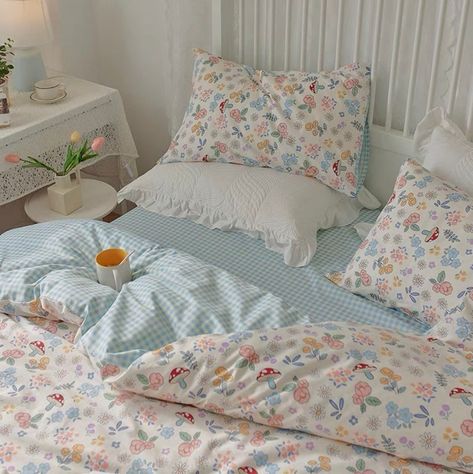 Cute Bed Sets, Cute Duvet, Mushroom Blue, Cute Bed Sheets, Cute Duvet Covers, Floral Bedding Sets, Dekorasi Kamar Tidur, Queen Duvet Cover, Minimalist Room