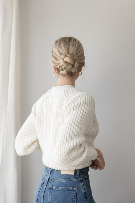 Plaited Bun, Nice Buns, Asian Hairstyle, Work Hair, Goals Life, Fall Hairstyles, Low Bun Hairstyles, Fall Hair Cuts, Ponytail Bun