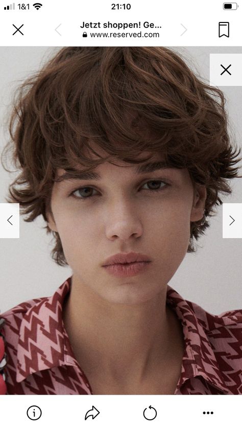 Men’s Pixie Haircut, Mathilda Gvarliani Short Hair, Pixie Wavy Hair, Mathilda Gvarliani, Short Shaggy Haircuts, Messy Bob Hairstyles, Bob Haircut Curly, Short Brown Hair, Bangs With Medium Hair