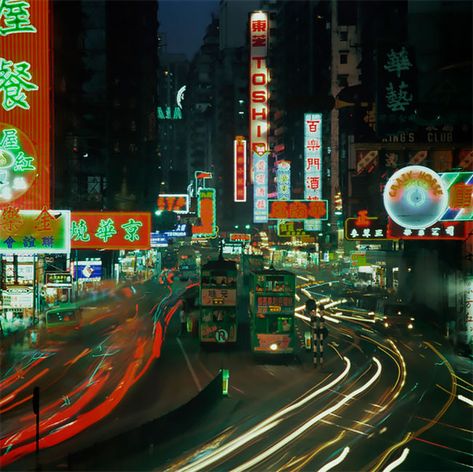 Hong Kong’s 70s and 80s Nostalgic in Keith Macgregor’s Photographs 80s 90s Aesthetic Wallpaper, Kpop Retro, China Aesthetic, Travel Hong Kong, Wong Kar Wai, Retro Magazine, Hong Kong Food, China Town, City Vibes