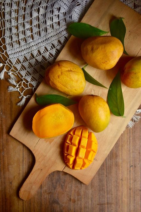 Mangoes Photography, Mango Astethic, Mango Photography Fruit, Mango Aesthetic Fruit, Mango Photography, Mango Aesthetic, Mango Images, Mango Thai, Mexican Mango