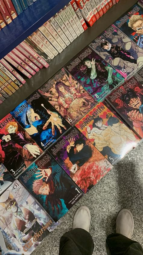 Otaku Room Aesthetic, Anime Bedroom Ideas, Anime Crafts Diy, Jjk Manga, Jujutsu Kaisen Manga, Otaku Room, Mbti Character, Kakashi Sensei, Fantasy Books To Read