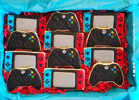 Royal icing decorated gaming cookies #nintendo #switch #xbox #gamer #nerd #geek #controller #crossplatform #bakery #sugar #cookies #gift #birthday #baby #shower #wedding #anniversary #getwellsoon Gaming Cookies, Bakery Sugar Cookies, Cookies Gift, Alabama A, Humble Bee, Desserts Pictures, Cream Photos, Ice Cream Photos, Baking Pastry