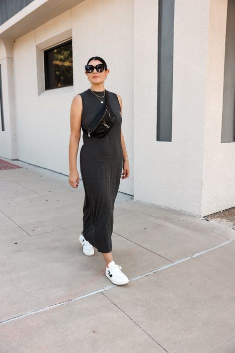 Amazon maxi dress worn with Veja sneakers and YSL belt bag on Kendi Everyday. Oversize Dress Outfit, Ysl Belt Bag, Jeans And Sneakers Outfit, Dress And Sneakers Outfit, Ysl Belt, Kendi Everyday, Smart Casual Dress, European Summer Outfits, Smart Casual Style