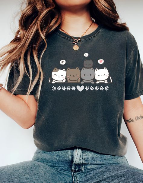 Bring some purrfect cuteness to your wardrobe with this adorable cat crew t-shirt! 🐱💕 This design features four sweet little cats, perfect for any cat lover. #cat #cats #cute #animal #pet #adorable #tshirt #catlover Cats Shirt, Cat Women, Three Cats, Cat Lover Gift, Cats Cute, Cat Shirts, Cat Lover Gifts, Cat Gifts, Cool Cats