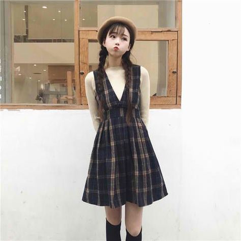 Vintage Outfits Dresses, Preppy Plaid, Preppy Dresses, England Fashion, Ulzzang Fashion, Vintage Style Dresses, Pinafore Dress, Look Vintage, Mode Vintage