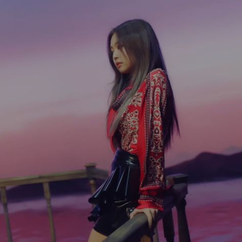 blackpink jennie playing with fire icon lq Jennie Playing With Fire, Playing With Fire Blackpink, Blackpink Playing With Fire, Fire Icon, Kpop Comeback, Fire Icons, Ruby Jane Kim, Playing With Fire, Planet Her