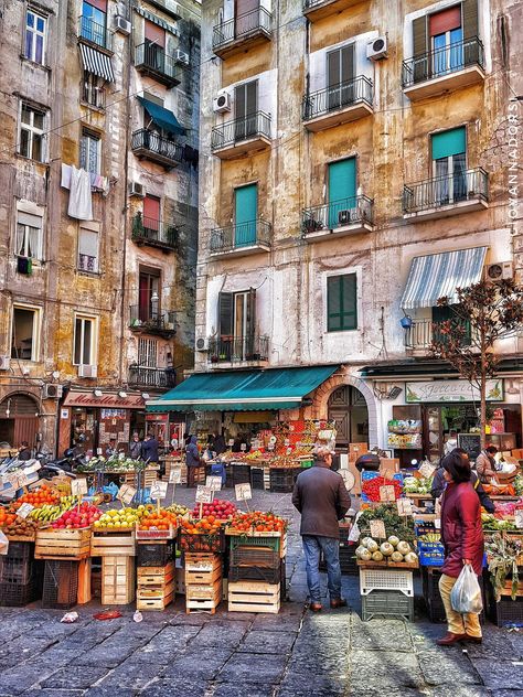 Napoli Italy, Holiday Places, Foto Tips, Outdoor Market, Naples Italy, Sorrento, Positano, Amalfi Coast, Amalfi