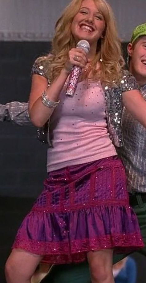 Sharpay Evans Iconic Outfits, Sharpay Evans Bop To The Top, Sharply And Ryan Costume, Sharply Evans Costume, Sharpay Inspired Outfits, Sharpay Evans Costume Halloween, 2000s Fashion Movies, Sharply Evans Outfits, Sharpay Halloween Costume