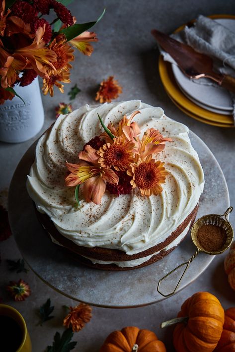 Brown Butter Pumpkin Layer Cake | Olive & Mango Fall Leaves Birthday Cake, Autumn Cake Aesthetic, Simple Thanksgiving Cake, Pumpkin Cake Decorating Ideas, October Birthday Cakes, Easy Fall Cake Decorating Ideas, Pumpkin Cake Design, Autumn Birthday Cake, Fall Cake Designs