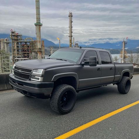 Lbz Duramax Trucks, Cateye Chevy, Truck Builds, Lifted Silverado, Chevy Duramax, Truck Life, Nice Trucks, Silverado Truck, Muscle Truck