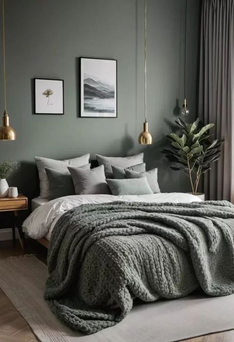 Emerald Green Bedroom, Bedroom Rich, Opulent Decor, Emerald Green Bedrooms, Green Bedroom Ideas, Cheap Couch, Green Accent Walls, Dark Green Wallpaper, Dark Green Walls