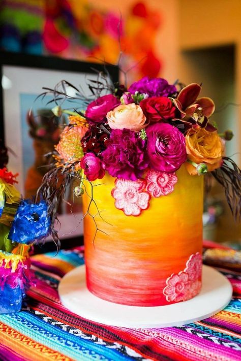 40th Fiesta Birthday Cake, Mexican Cake Ideas, Mexican Themed Cakes, Mexican Fiesta Cake, Colorful Wedding Cake, Cake Engagement, Mexican Theme Party Decorations, Mexican Wedding Cake, Fiesta Cake