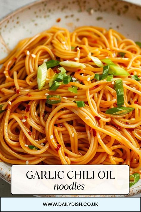 Garlic Chili Oil Noodles Chili Oil Pasta, Garlic Chili Oil Noodles, Chili Oil Noodles, Garlic Chili Oil, Oil Noodles, Hot Chili Oil, Vegan Pasta Salad, Vegan Pasta Recipes, Spicy Noodles