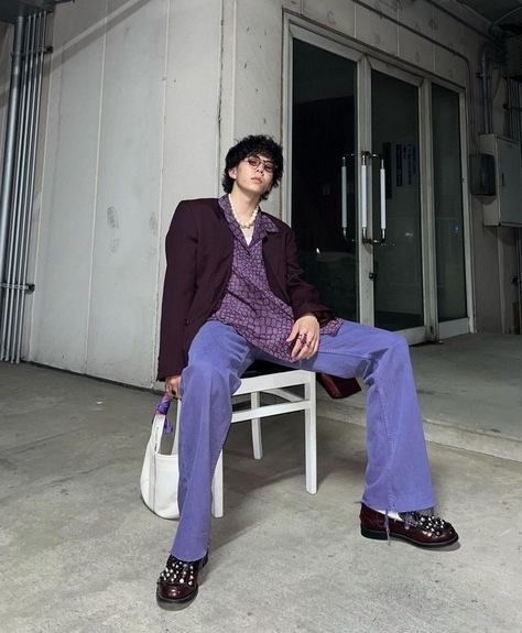 Fashionista Euphoria Formal Outfits, Purple Outfits Men Formal, Purple Mens Clothes, Purple Fit Men, Purple Pants Outfit Men, Mens Fashion Purple, Purple Men Outfit, Purple Outfits Men, Green And Purple Outfit