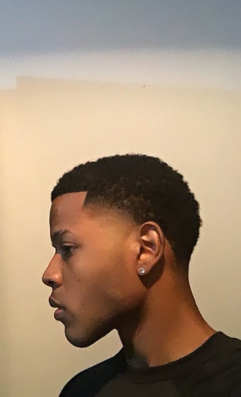 Tapered Fade Men Black, Men Haircut Styles Black Man, Short Black Men Haircut, Taper Fades For Men Black, Taper Fade Short Hair Black, Black Hair Cuts Men Fade, Taper Short Hair Men, Short Curly Hair Black Man, Black Men Low Fade Haircut