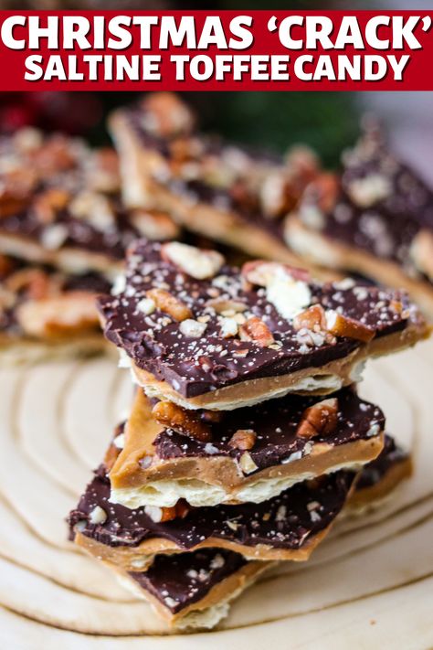 Christmas Crack is a traditional holiday recipe that can be made year round! Crunchy, sweet, and easy to make, this Saltine Cracker Toffee is a classic favorite! Christmas Desserts Ideas, Saltine Cracker Recipes, Holiday Desert Recipes, Candy Cookies Recipes, Saltine Cracker Toffee, Saltine Cracker, Traditional Holiday Recipes, Saltine Toffee, Cracker Candy