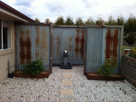 Corrugated Iron Fence, Decorative Privacy Fence, Fence Decorating Ideas, Corrugated Metal Fence, Diy Privacy Fence, Corrugated Iron, Corrugated Tin, Rustic Fence, Fence Wall