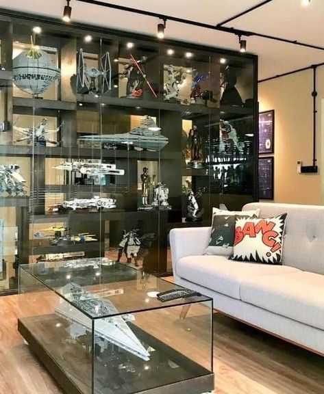 Star Wars House Decor, Starwars Decor, Star Wars Zimmer, Lego Room Ideas, Decoracion Star Wars, Lego Room Decor, Toy Collection Display, Geek Room, Star Wars Bedroom