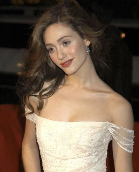 Phantom Of The Opera 2004, Emmy Rossum Style, The Phantom Of The Opera, Emmy Rossum, The Phantom, The Opera, Phantom Of The Opera, Celebrity Makeup, Celebrity Look