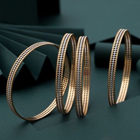 Rhodium Bangles Gold, Bangle Designs Gold, Bangles Jewelry Designs Gold, Gold Bangle Designs, Gold Kangan, Simple Gold Bangle, Plain Gold Bangles, Luxurious Women, Gold Bangles Indian