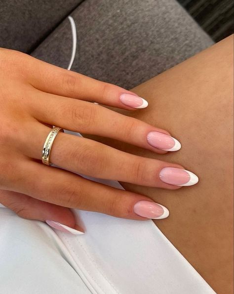 French Nokti, French Nails Rosa, Classic French Nails, Summer 25, Classy Nails, Dream Nails, Nail Arts, Nails Ideas, French Nails