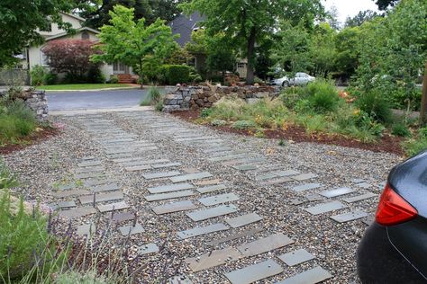 Naturalistic Permeable Driveways:Tips on Creating a Beautiful Place to Park Your Car Driveway Ideas On A Budget, Permeable Driveway, Gravel Parking, Permeable Paving, Ecology Design, Gravel Driveway, Gardening Design, Driveway Design, Driveway Landscaping