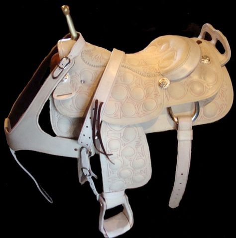 Trick Riding Saddle, Saddles For Horses, English Horse Tack, Horse Lessons, Trick Riding, Saddle Horse, Western Saddles, Barrel Saddle, Horse Boarding