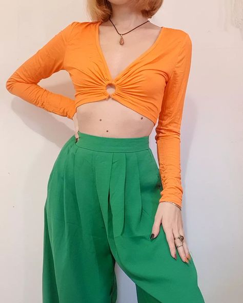 Ferxxocalipsis Outfit, Orange Green Outfit, Green Orange Outfit, Green And Orange Outfit, Orange And Green Outfit, Colorful Outfit, Pop Color, Orange Outfit, Aesthetic Inspiration