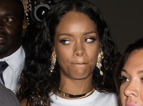 Rihanna Meme, Rihanna Baby, Music Cover Photos, Current Mood Meme, Reaction Face, Bad Gal, Funny Reaction Pictures, Music Covers, Funny Video Memes