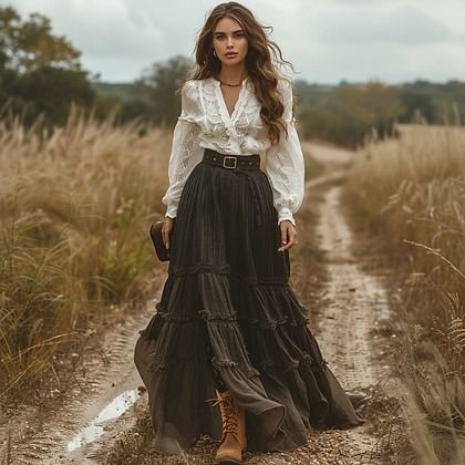 Floral Style Country Cowboy Outfits, Highland Games Outfit Women, Old England Fashion, Boho Womens Outfits, Modern Bohemian Fashion, Formal Western Outfits, Country Skirts, 1920s Fashion Women Casual, Boho Style Outfits Winter