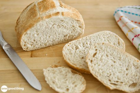 How To Soften French Bread, How To Soften Bread, Easy Pork Loin Recipes, Hard Bread, Hard Rolls, Bread Tin, Bread Soft, Dry Bread, Homemade Bread Recipes Easy