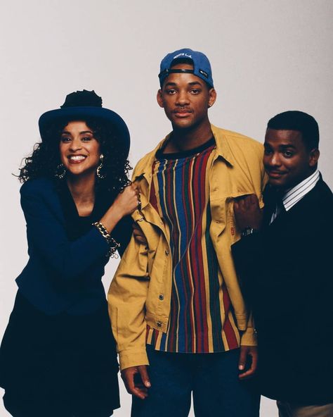 Fresh Prince. Carlton Banks, Hilary Banks, Karyn Parsons, Ashley Banks Outfits, Alfonso Ribeiro, Ashley Banks, Complex Magazine, Fresh Prince Of Bel Air, Photo Bank