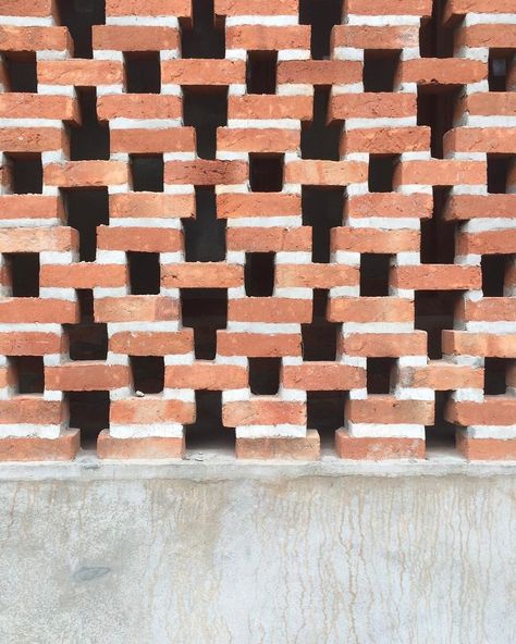 Laurie Baker, jali patterns. No cut bricks, just a shuffle of bond.  Laurie…” Laurie Baker Brick Jali, Brick Jali, Laurie Baker, Architecture Portfolio Template, Brick Images, Wood Facade, India Architecture, Compound Wall, Brick Decor