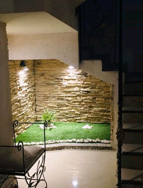 Staircase Garden, Green Wall Plants, تحت الدرج, Lcd Panel Design, Wall Plants, Under Stair, Pebble Garden, Staircase Design Modern, Cool Fish Tanks