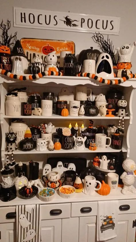 Johanna Parker Display, Halloween Rae Dunn Display, Rae Dunn Halloween Display, Rae Dunn Hutch Display, Johanna Parker Halloween, Harvest Festivals, Cow Halloween, Table Centerpieces Diy, Rae Dunn Halloween