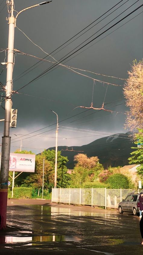 Weather Aesthetic, Smell Of Rain, Rainy Day Aesthetic, After Rain, Summer Rain, Fantasy Places, Dark Skies, Pretty Places, Sky Aesthetic