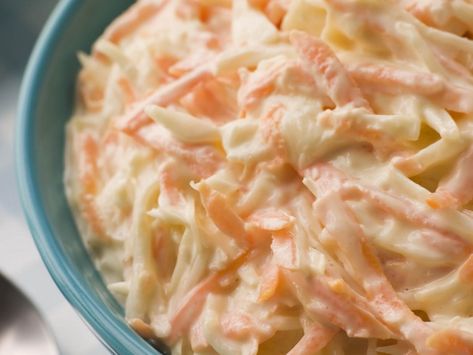 Bajan/Barbadian ColeSlaw Lasagna Sides, Bajan Recipe, Orange Salad Recipes, Grilled Romaine Salad, Orange Salad, Coleslaw Mix, Coleslaw Recipe, Best Side Dishes, Meal Suggestions