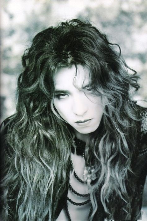 Yoshiki. Yoshiki Hayashi, X Japan, Kamijo, Kei Visual, Hair Reference, Pose Reference Photo, Visual Kei, Pretty Men, Art Reference Photos