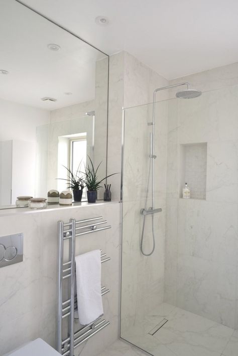 Master En-suite shower room En Suite Door Ideas, Compact Ensuite Shower Room, En Suite Shower Room Wet Wall, Loft Ensuite Shower Room, En Suite Bathroom Ideas, En Suite Ideas, En Suite Shower Room Black, En Suite Shower Room Double Sink, Bathroom With Marble