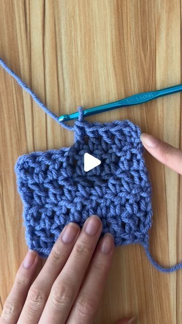 Desirée on Instagram: "Full tutorial is on my YouTube ✨link in bio ✨   Quick crochet tutorial to get nice straight edges when working with taller stitches like double crochet! Instructions use US terms.   #crochet #crochettutorial #crochetersofinstagram #crochettips #quickcrochettips #crochetproject #crochetideas #crochetinspiration #crochetinspo #crocheted #crocheting #crochetbeginner" Crotchet Ideas Projects Crafts, Double Crochet Tutorial, Crochet Tricks, Scrubby Yarn Crochet, Crocheting Tutorial, Crochet Knitwear, Crochet Edging Tutorial, Easy Beginner Crochet Patterns, Beginning Crochet