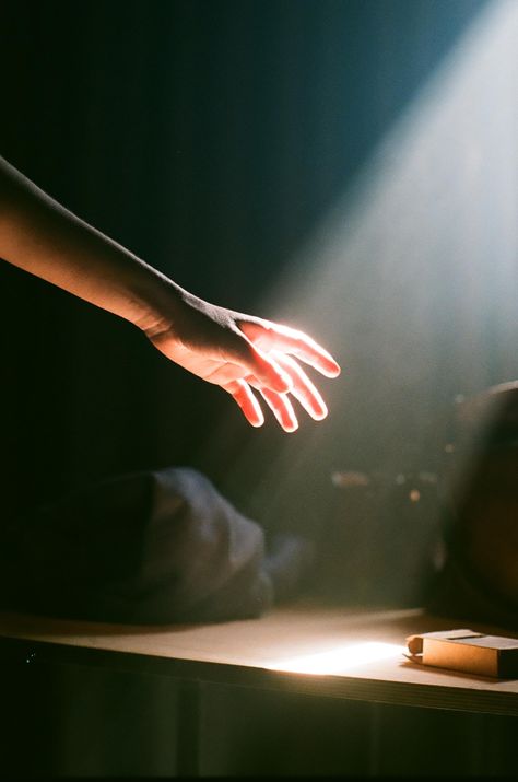 Pentax K1000, Editing Resources, Hand Photography, Star Dust, Light Study, Analog Photography, Film Photography 35mm, Light Rays, Foggy Morning